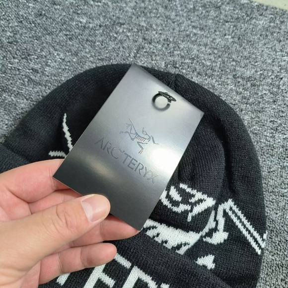 Arc'teryx Knit Beanie with Embroidery hat - Picture 3 of 5